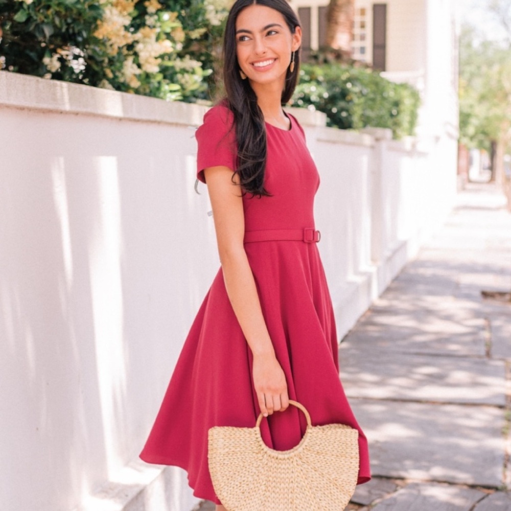 GAL MEETS GLAM New $188 Raspberry MIDI swing Dress